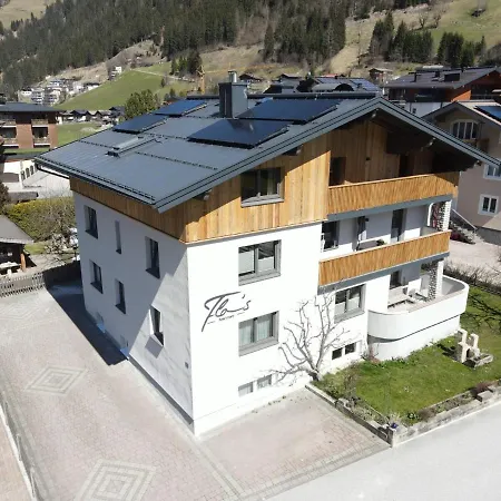 Apartament Flo's *